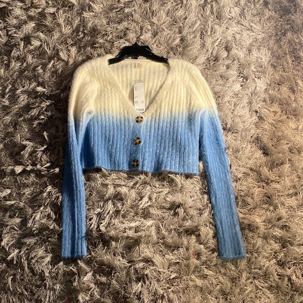 Cropped Ombré Blue Sweater
